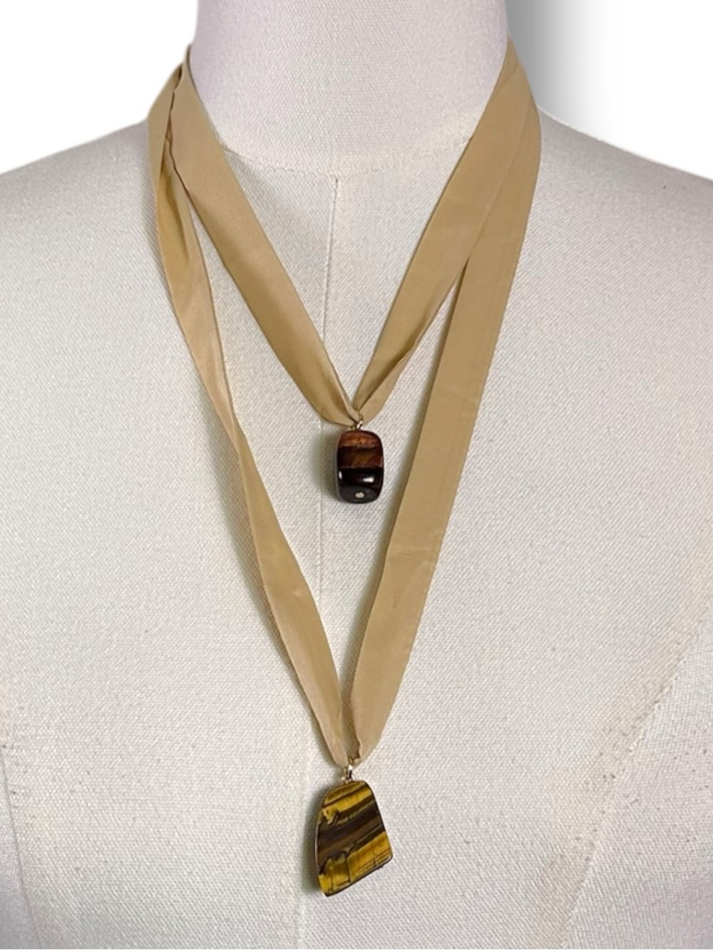 Free People Ariana Ost Ribbon Tigers Eye Wild Unknown Layered Necklace NWT - Picture 11 of 14